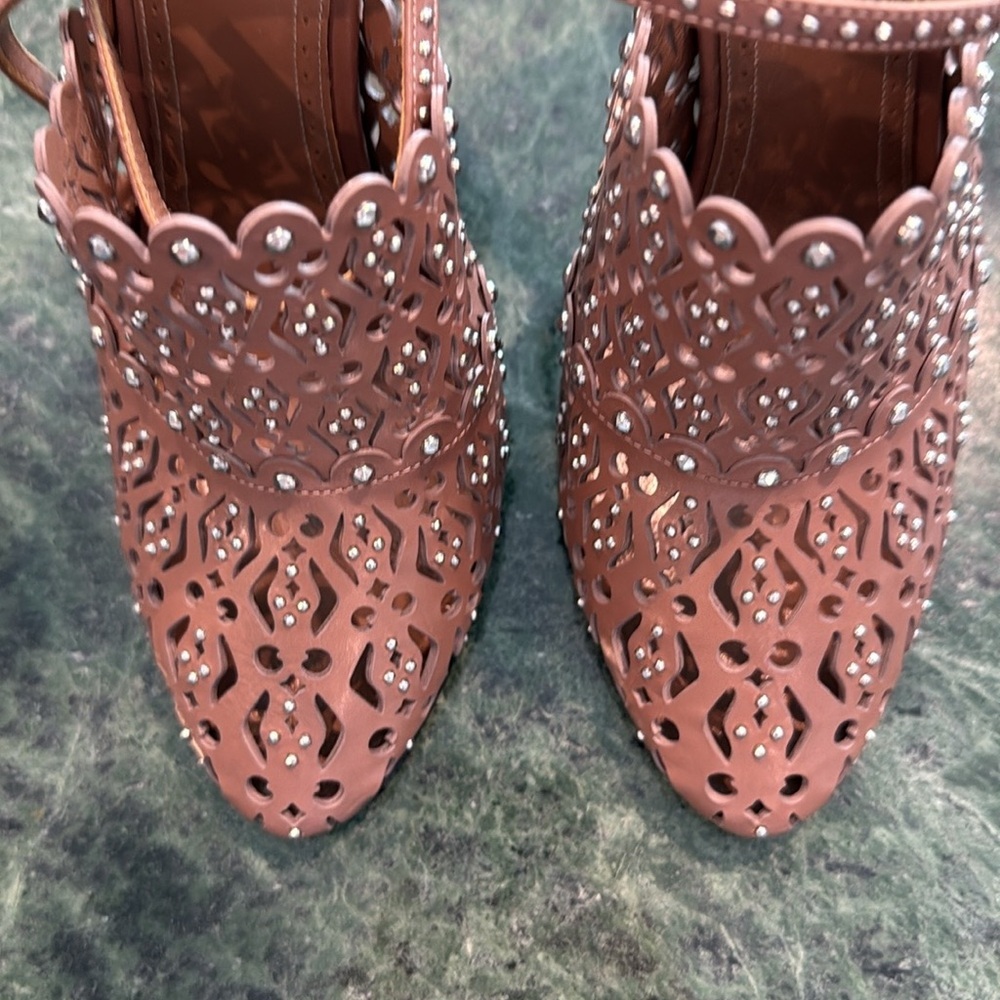 Alaia tan colored laser cut and enbellished heels EXC CONDITION - Picture 4 of 11